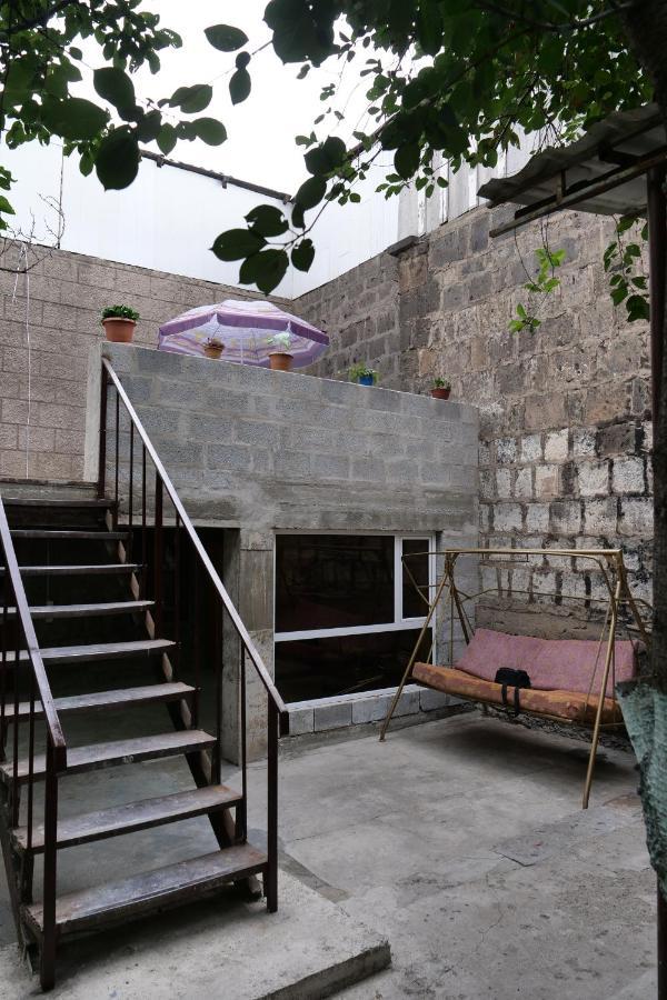 Guest House Kumayri Гюмри Екстериор снимка
