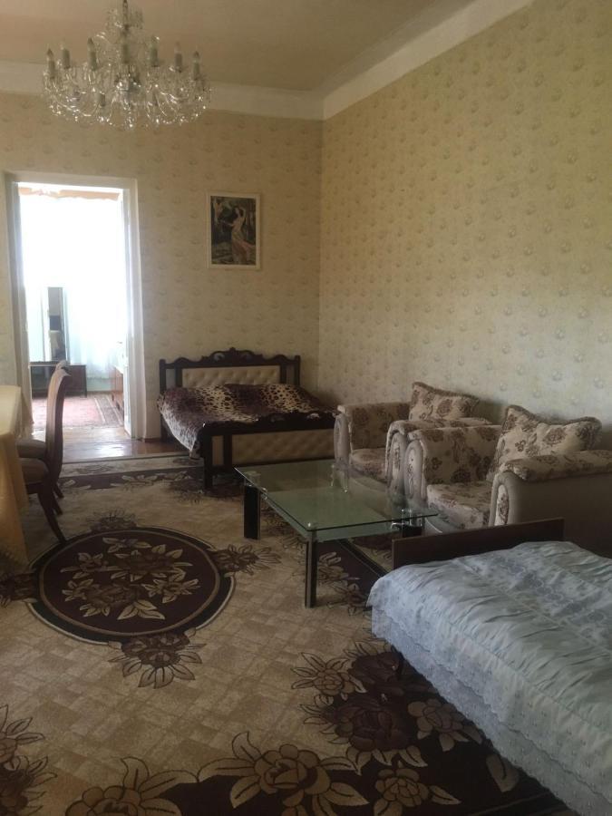 Guest House Kumayri Гюмри Екстериор снимка